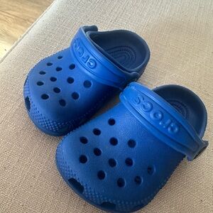 Crocs Blue Baby/Toddler size 2-3. PERFECT CONDITION.